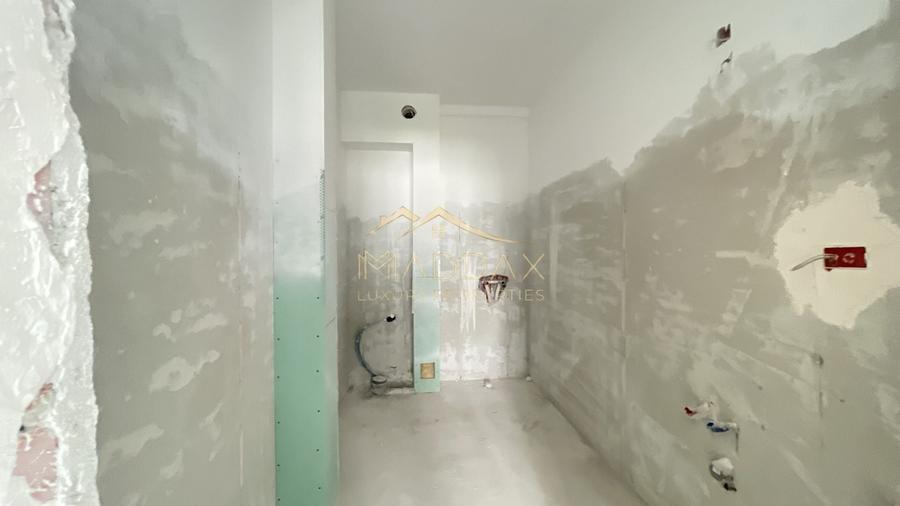 Apartament cu 3 camere decomandat în Domenii