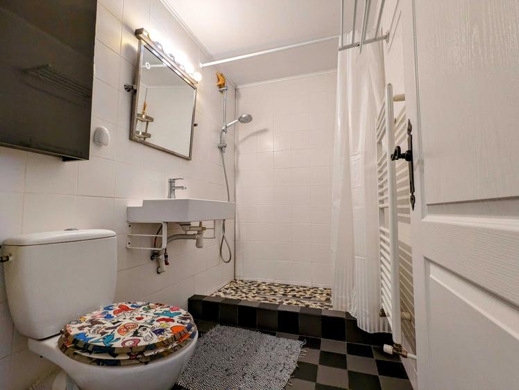 Apartament cu 2 camere decomandat în Florești