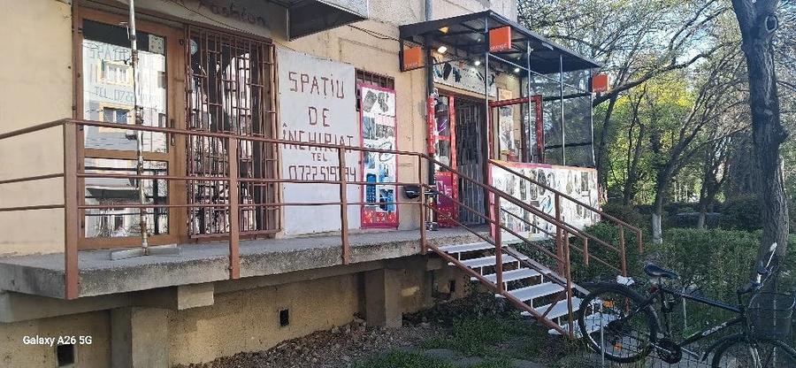 Spațiu comercial, de 50 mp, în Central