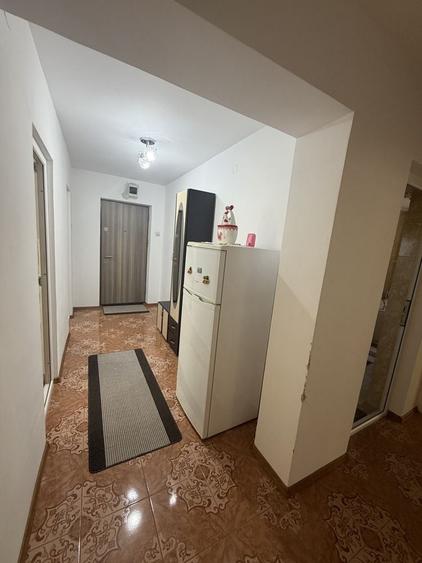 Apartament cu 3 camere în Gemenele