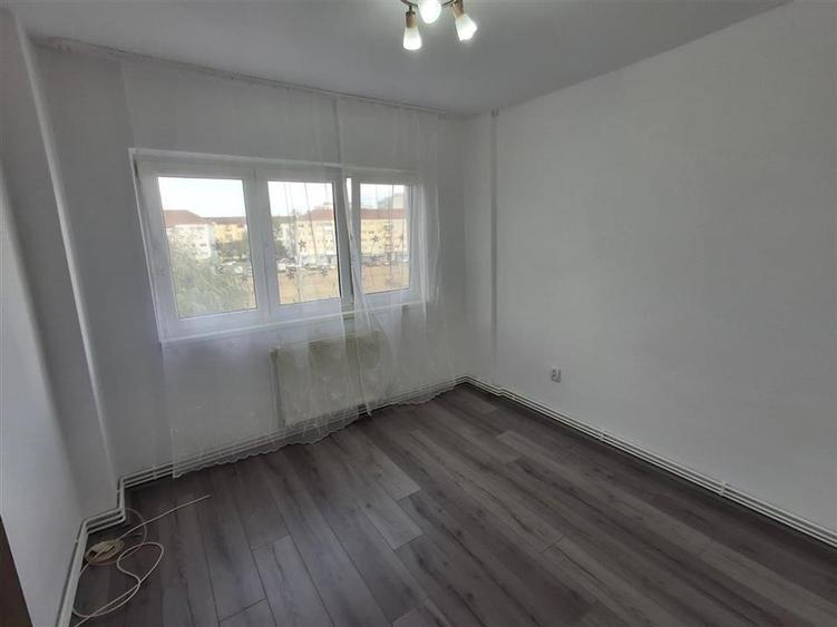 Apartament 2 camere decomandat zona Siretului - 2