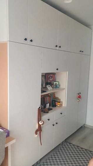 Apartament cu 3 camere semidecomandat în Brazda lui Novac