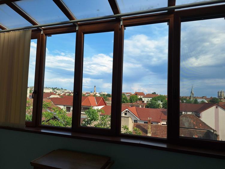 Apartament cu 3 camere decomandat în Ultracentral