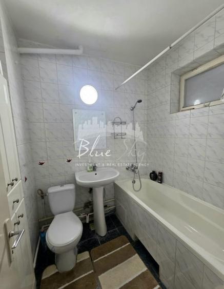Apartament cu 5 camere decomandat în Tomis Nord