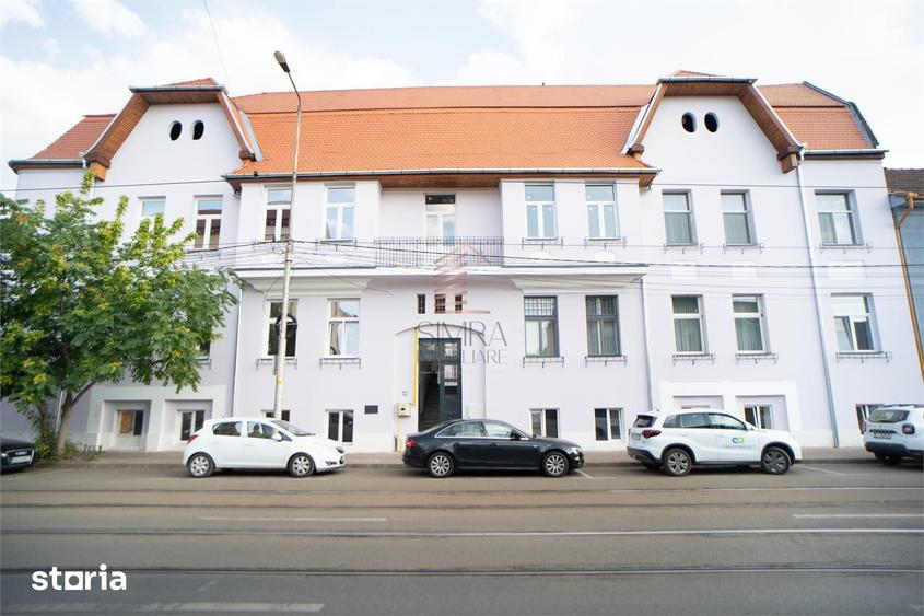 Apartament cu 3 camere în Orașul Nou
