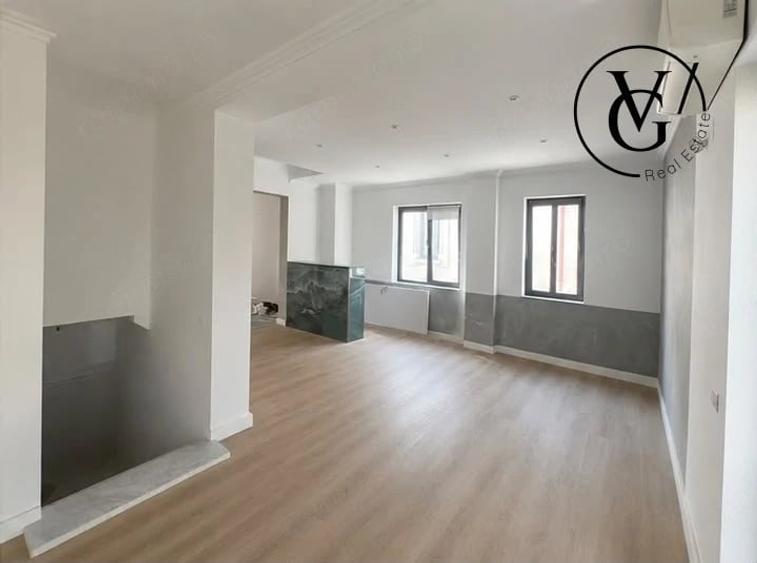 Casă cu 9 camere cu Teren 450 Mp în Dorobanți