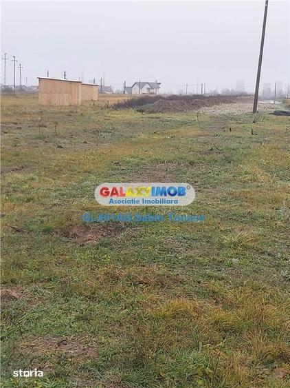 Teren de 400 mp, în Bradu