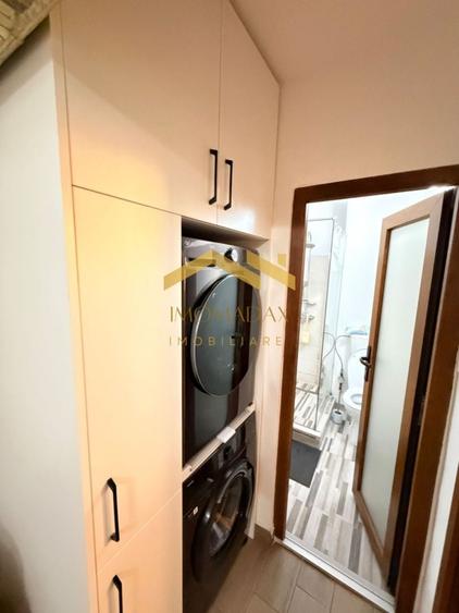 Apartament cu 4 camere decomandat, mobilat în Lunei