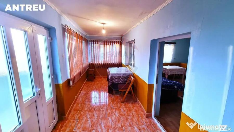 Casă cu 2 camere cu Teren 8945 Mp în Frâncenii Boiului