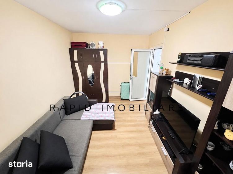 Apartament cu 2 camere decomandat în Micro 19