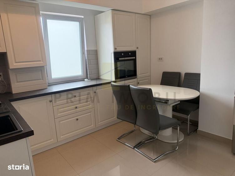 Apartament cu 3 camere decomandat în Păcurari