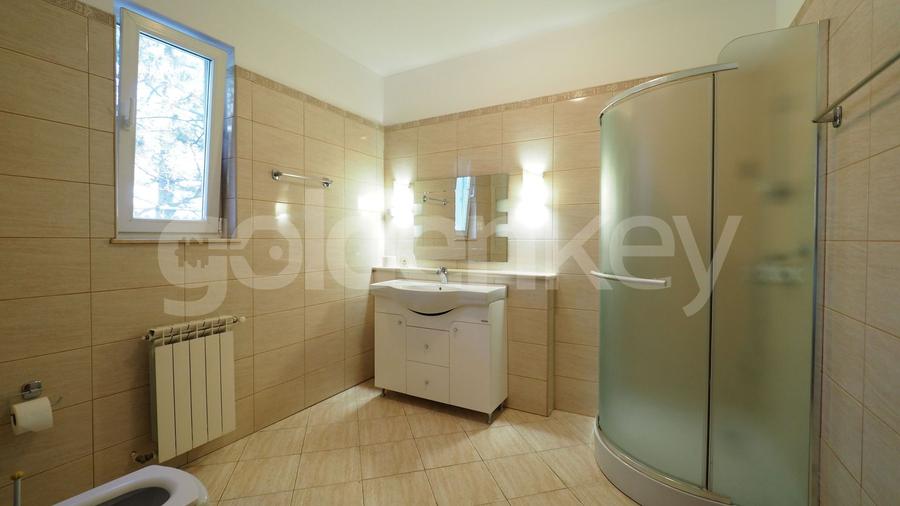Vilă cu 5 dormitoare | piscina | 550mp gradina | garaj dublu - 6