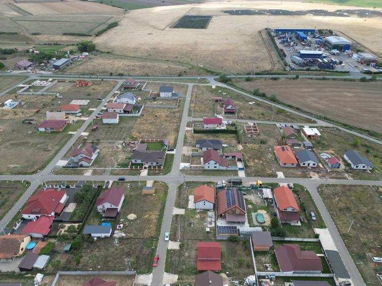 Teren Construcții intravilan de 500 mp, în Frumușeni