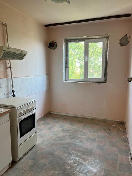 Apartament 3 camere semidecomandat, Valea Călugărească – de renovat - 5
