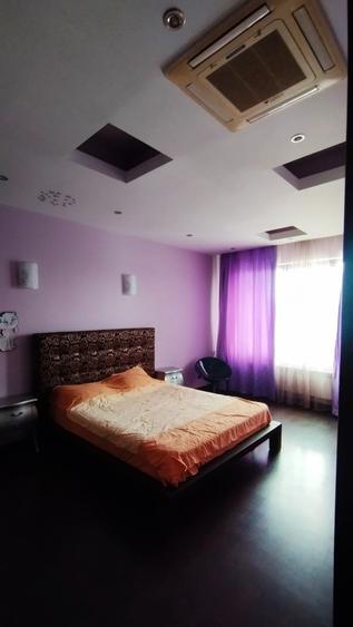 Casă individuală cu 14 camere cu Canalizare în Cernica