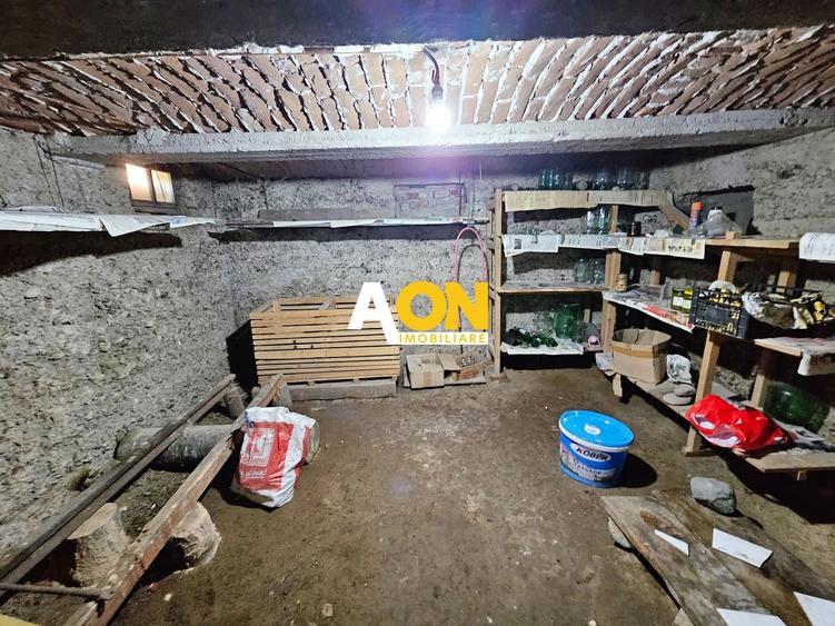 Casă individuală cu 5 camere cu Canalizare în Periferie