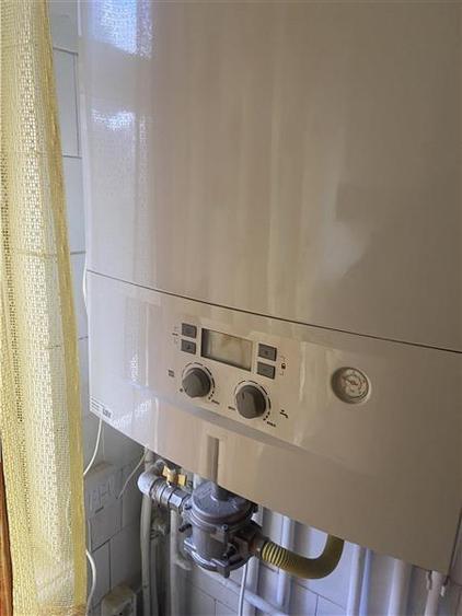 Apartament cu 3 camere nedecomandat, mobilat în Gară