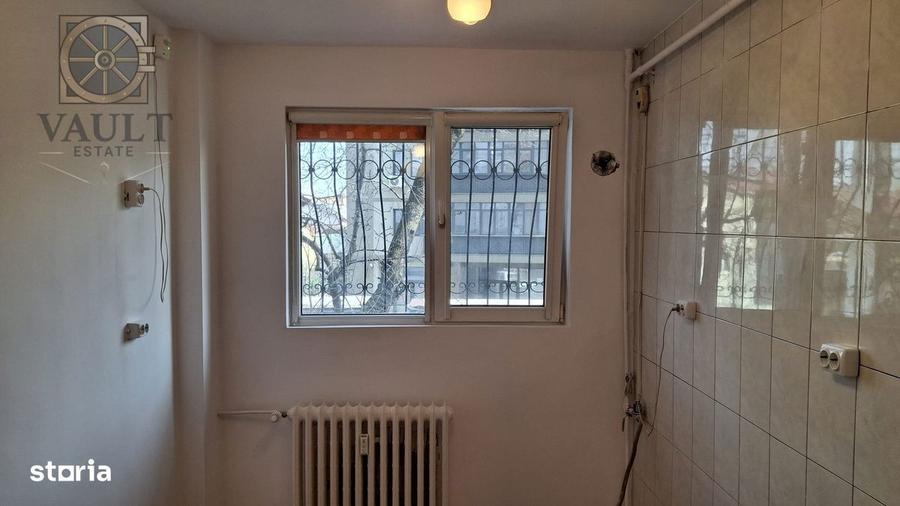 Apartament cu 2 camere decomandat în Dobroești
