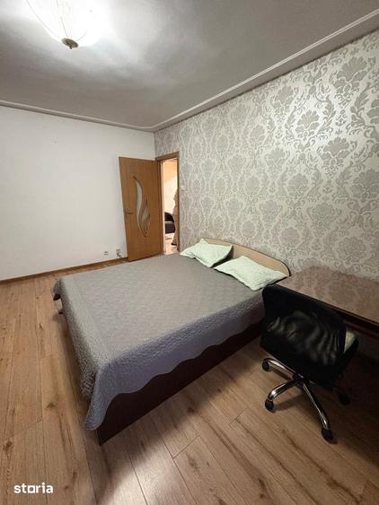 Apartament cu 3 camere decomandat în Independenței