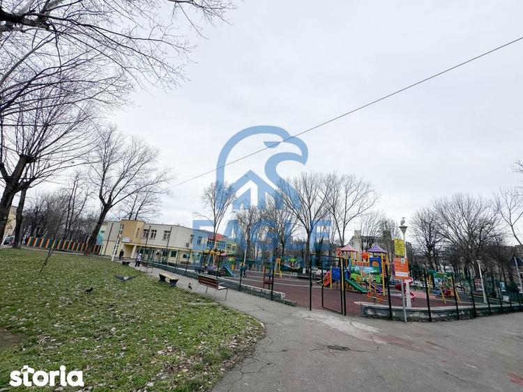 Apartament cu 2 camere decomandat, mobilat în Central