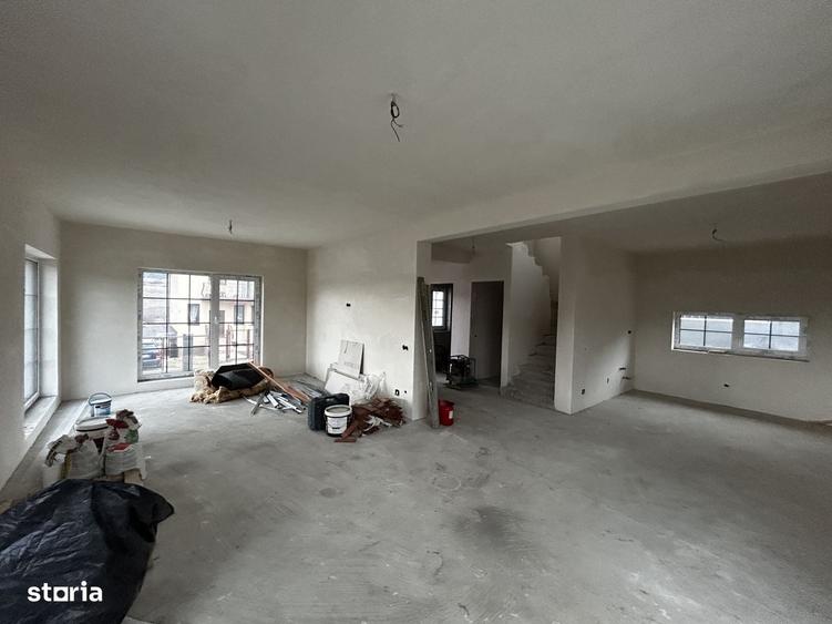 Casa cu garaj, 120 mp, 500 mp teren, CF disponibil, Chinteni - 1