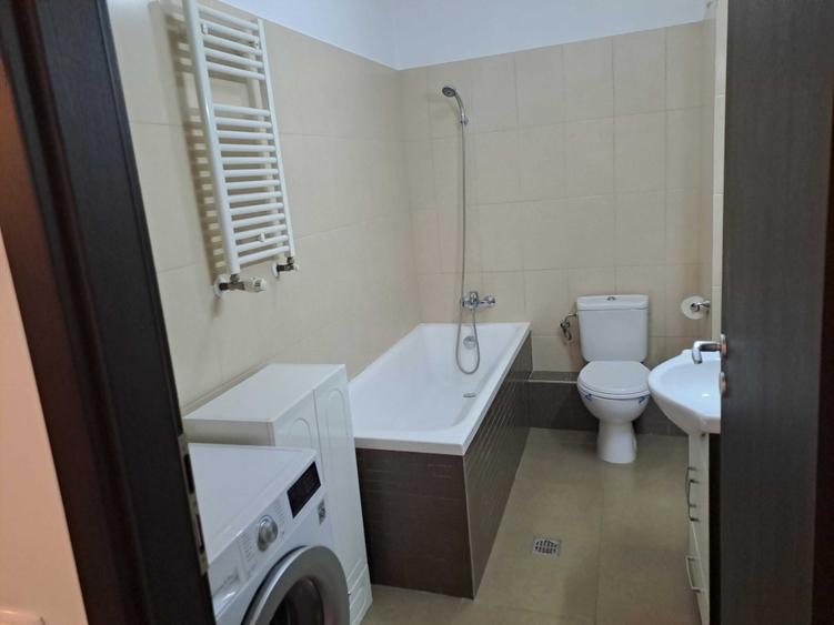 Apartament cu 2 camere decomandat în Județean