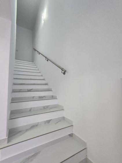 Casă cu 3 camere în Odăile