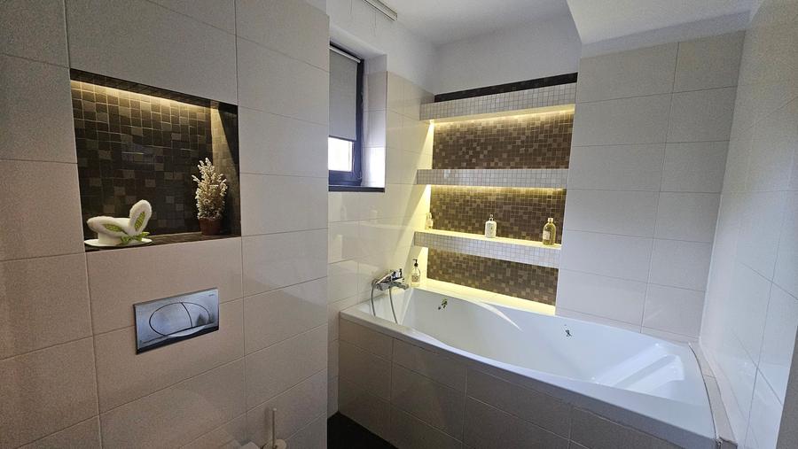 Duplex cu 3 camere cu Canalizare în Vatra Luminoasă