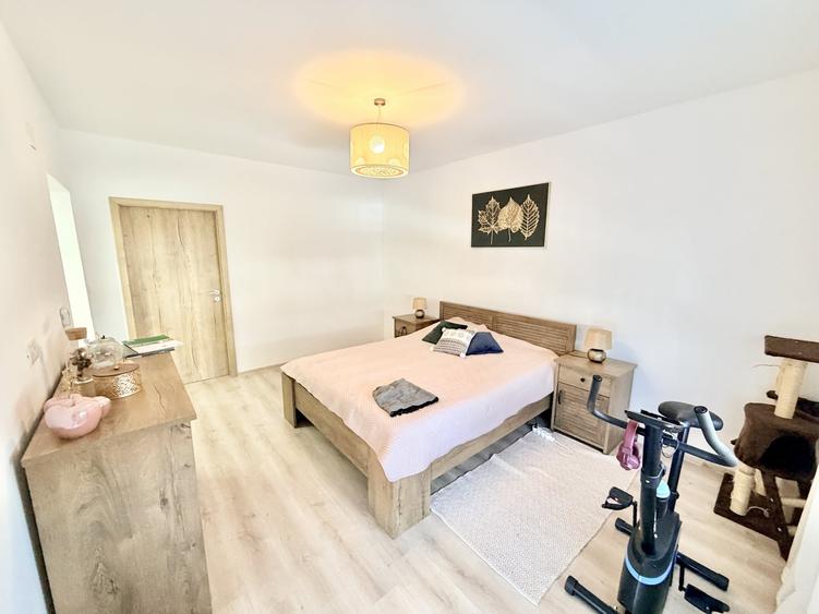 Duplex cu 4 camere cu Teren 302 Mp în Chișoda