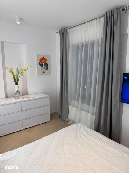 Apartament cu 3 camere în Văcăresti