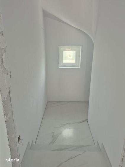 Casă cu 2 camere cu Teren 80 Mp în Giroc