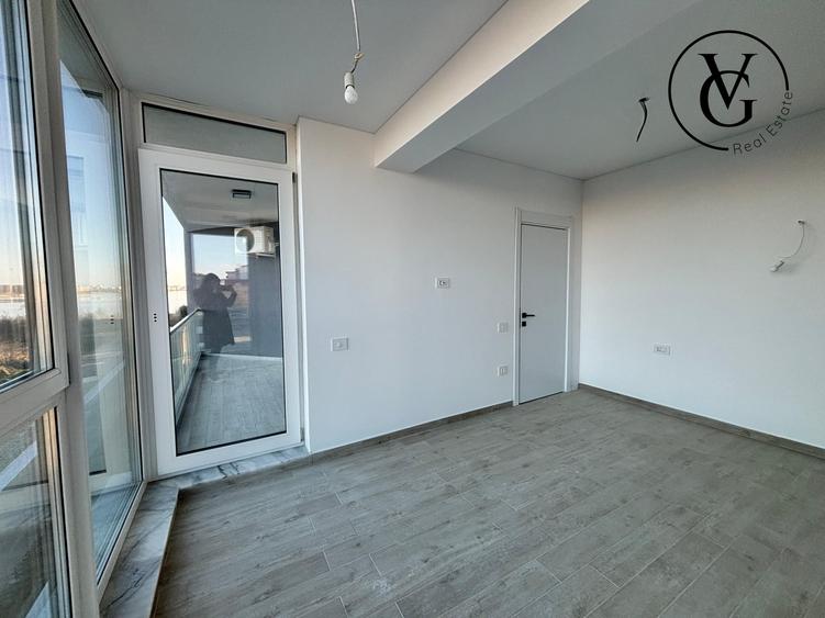 Apartament cu 3 camere semidecomandat în Mamaia-Sat