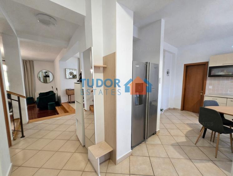 Duplex cu 6 camere cu Canalizare în Pipera
