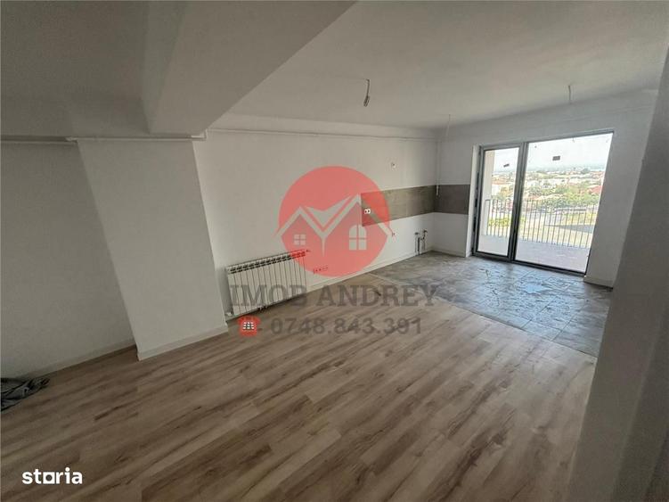 Apartament cu 2 camere decomandat în E3