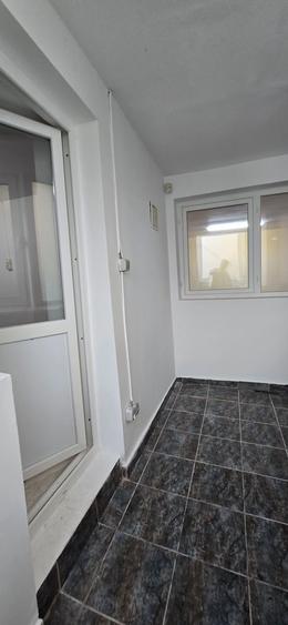 Vânzare apartament 3 camere , parter, micro 5 Târgoviște - 12