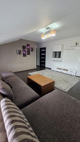 Apartament cu 2 camere semidecomandat în Bariera Vâlcii