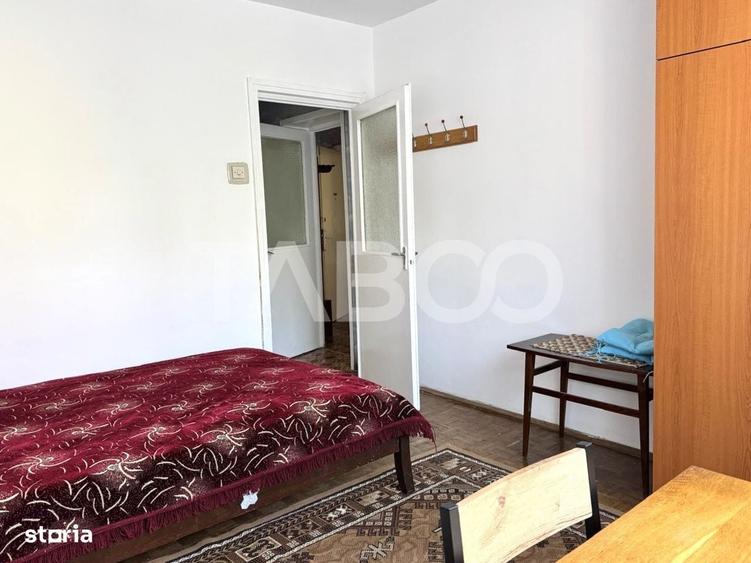 Apartament de vanzare cu 3 camere decomandate in Grigorescu - 1