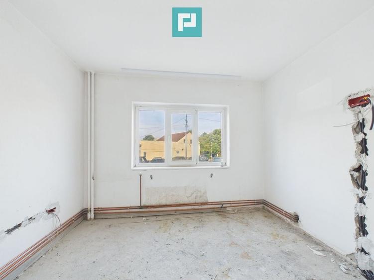 Apartament cu 3 camere decomandat în Aurel Vlaicu