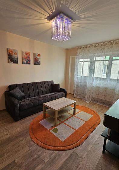 Apartament cu 2 camere decomandat în Radu Negru