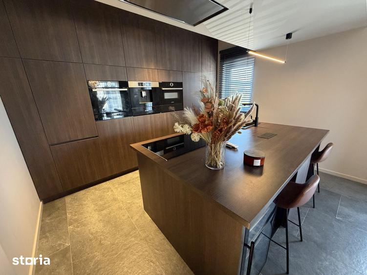 Apartament cu 4 camere în Unirii