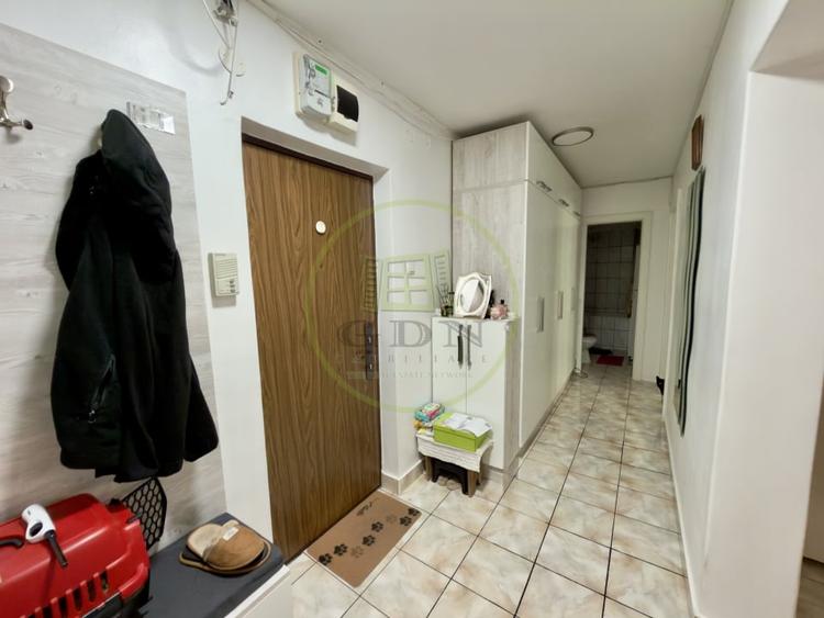 Apartament 2 camere, decomandat, 76.72 mp, Centru, zona Km 0 - 7