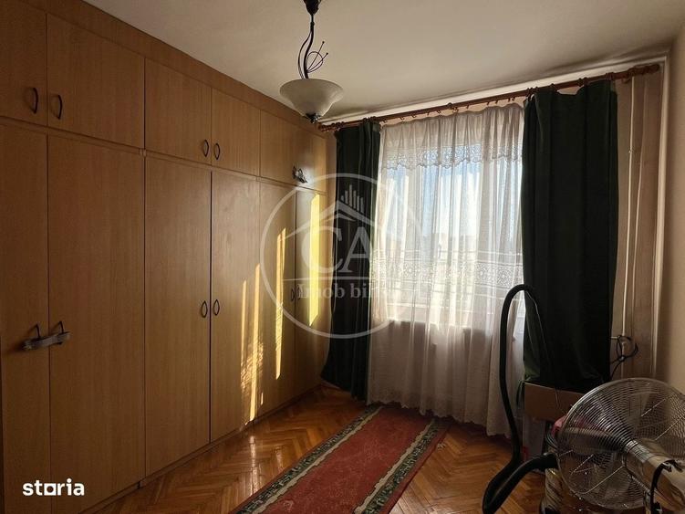 Apartament cu 3 camere decomandat în Dacia