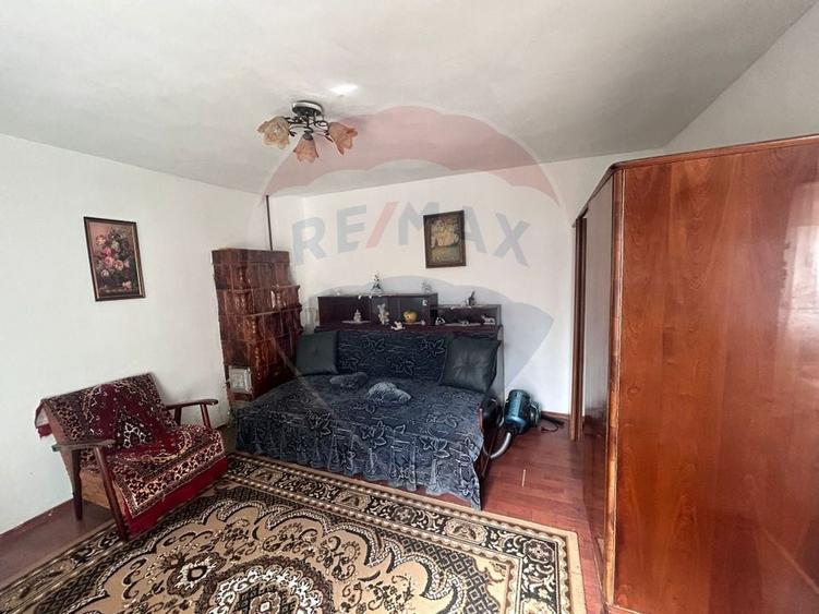 Casă individuală cu 4 camere cu Teren 174 Mp în Gheorghe Doja