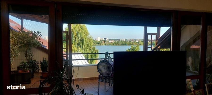 Apartament cu 3 camere, mobilat în Dămăroaia