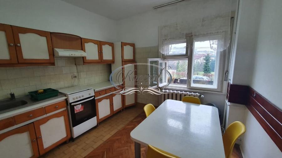 Apartament cu 4 camere in zona UMF - 8