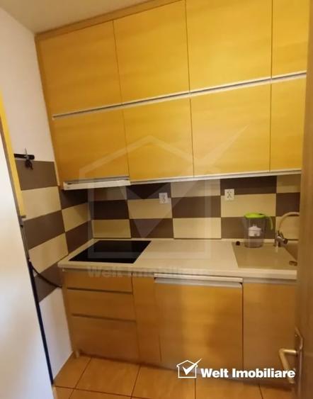 Apartament cu 3 camere decomandat, mobilat în Central