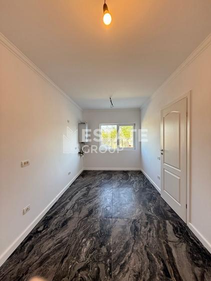 Duplex cu 4 camere cu Canalizare în Covaci