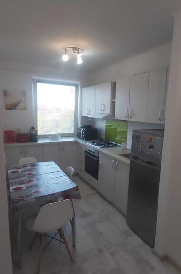 Apartament cu 2 camere semidecomandat în Dacia