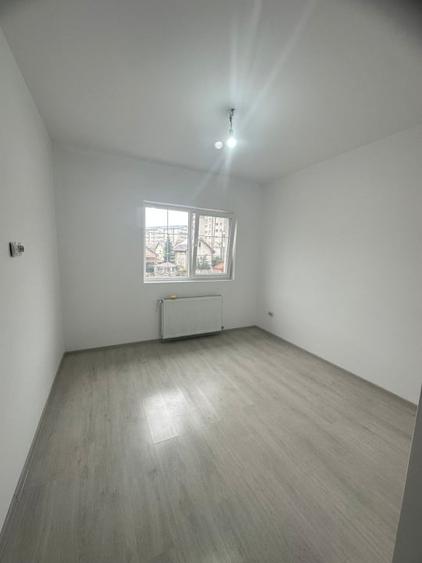 Casă individuală cu 5 camere cu Canalizare în Bragadiru