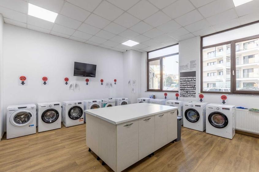 Apartament cu 2 camere semidecomandat în Vitan